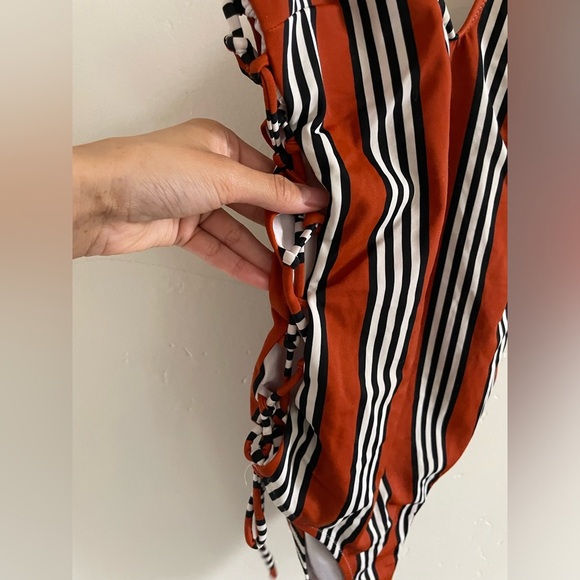 Cupshe One Piece Striped Swimsuit Medium Tie Strings on Both Sides - Picture 3 of 5